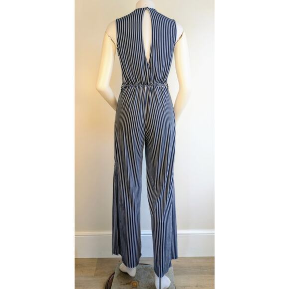 Monteau Blue White Sleeveless Striped Stretch Jumpsuit Open Back Size Medium - Picture 8 of 11